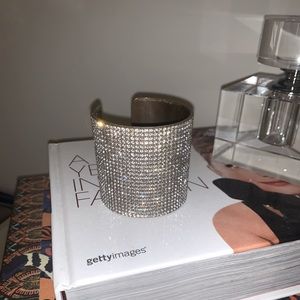Cocktail cuff